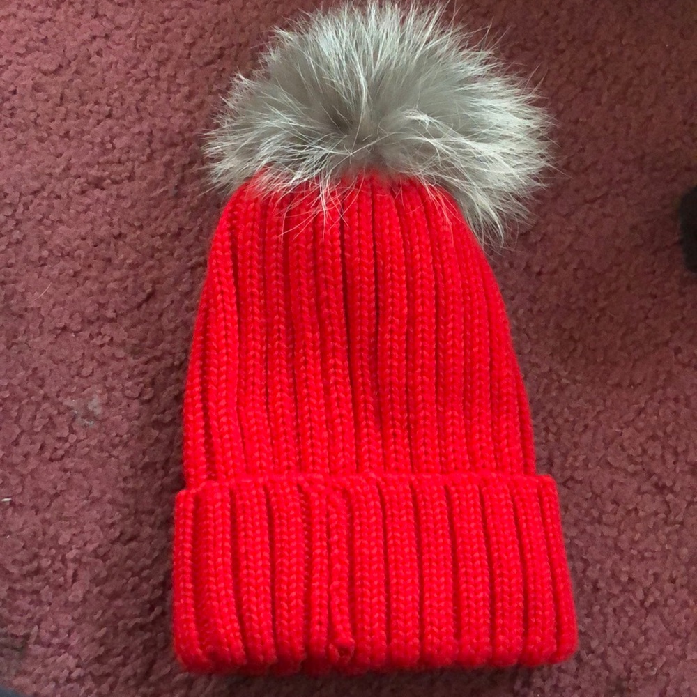 Annabelle fox fur hat